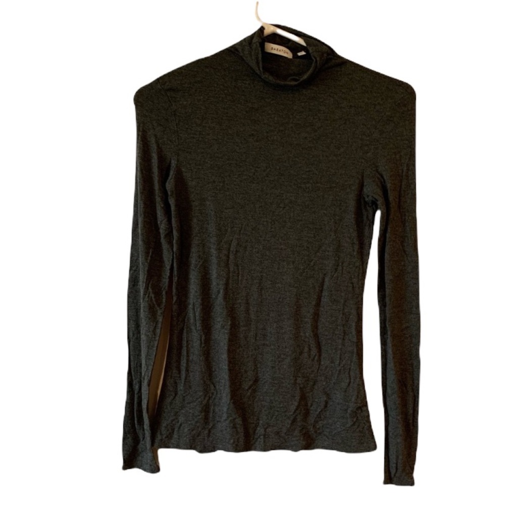 Babaton Aritzia Women’s XS X Small Turtle Neck Long sleeve shirt Rayon Shirt